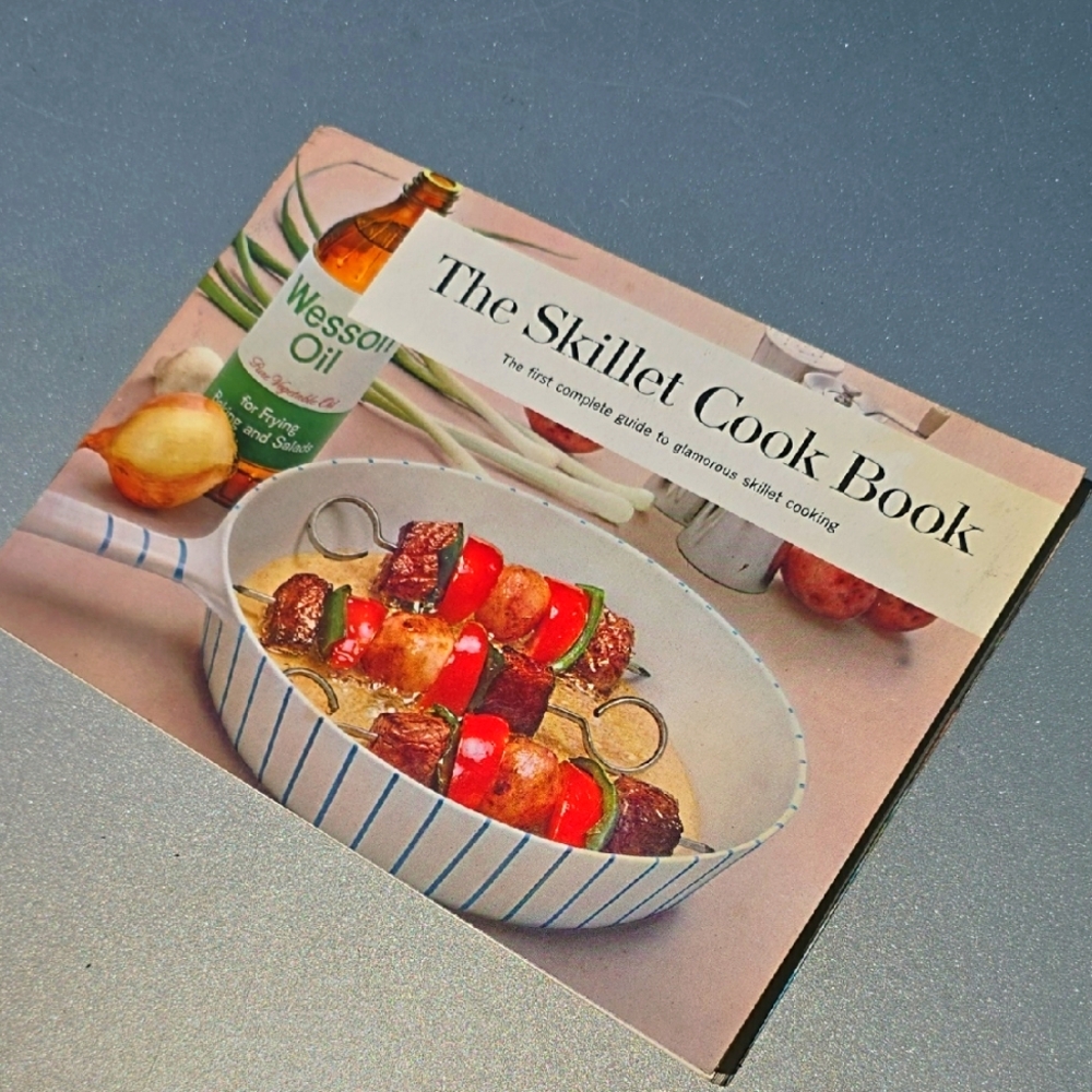 1950s - Glamorous Skillet Cooking - Soft Cover Cook Book Wesson Oil Vintage 1958